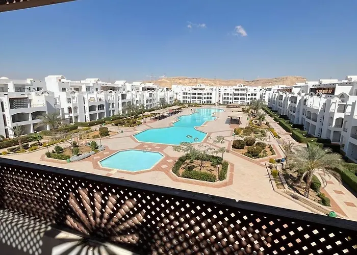 Palmira Infinity Bay Apartment